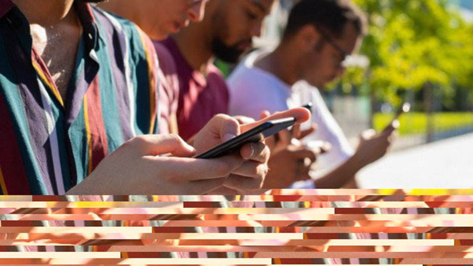 Celulares podem ser aliados da cultura das letras - FREEPIK/BANCO DE IMAGENS